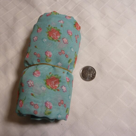 Fabric with pink flower pattern - Picture 5 of 5